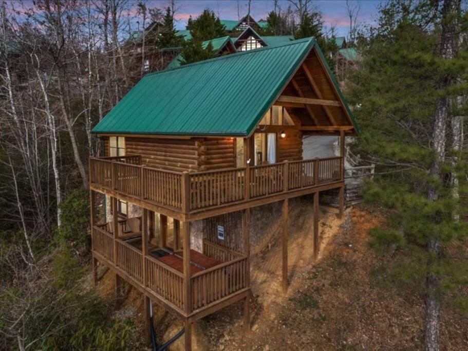 Breathtaking Views Of The Smokies, 3 Mins To Gatlinburg Villa Exterior photo