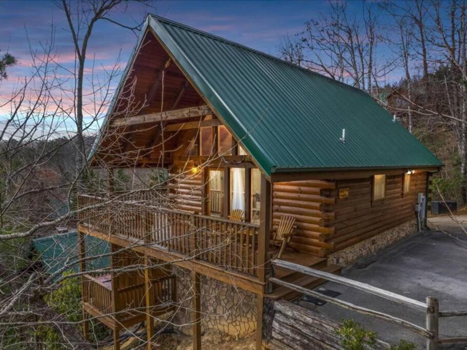Breathtaking Views Of The Smokies, 3 Mins To Gatlinburg Villa Exterior photo