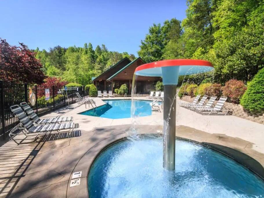 Breathtaking Views Of The Smokies, 3 Mins To Gatlinburg Villa Exterior photo