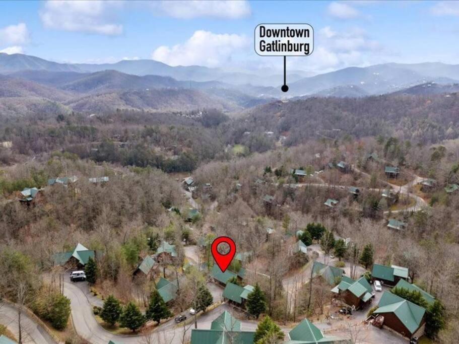 Breathtaking Views Of The Smokies, 3 Mins To Gatlinburg Villa Exterior photo