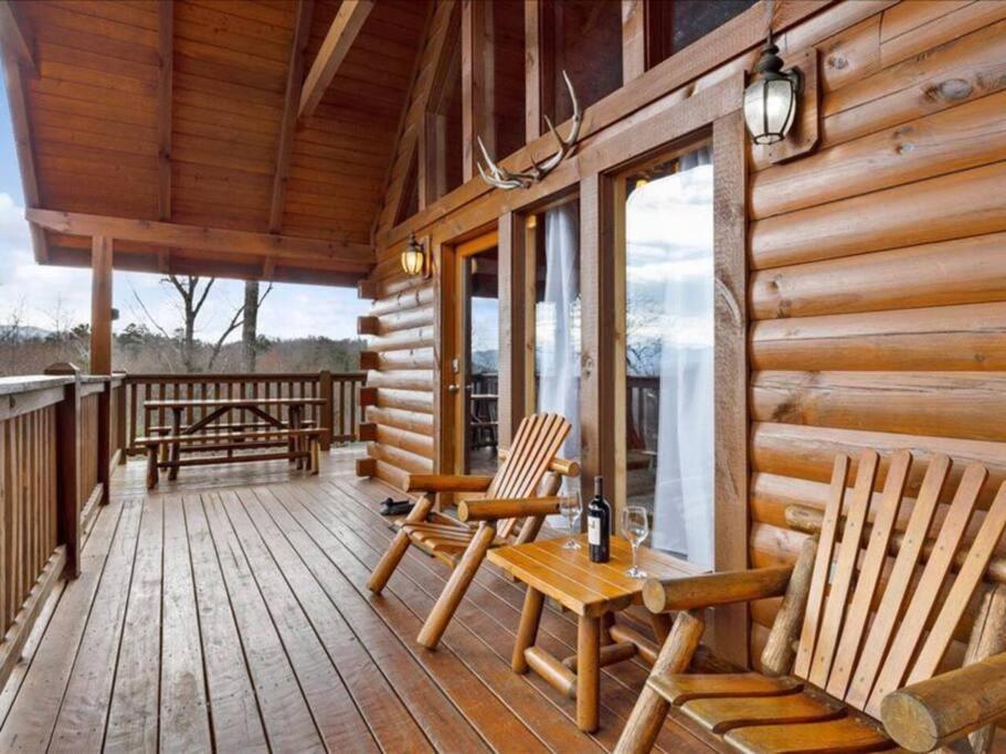 Breathtaking Views Of The Smokies, 3 Mins To Gatlinburg Villa Exterior photo