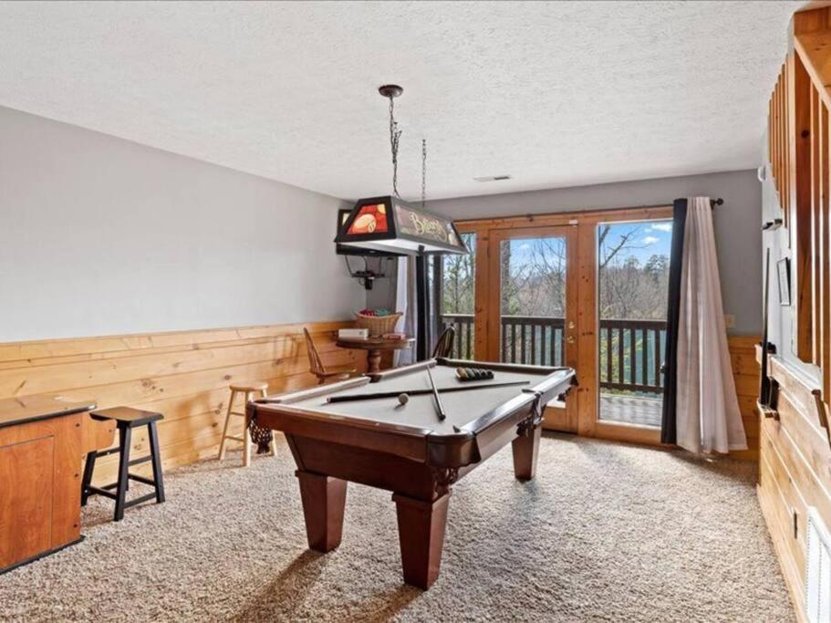 Breathtaking Views Of The Smokies, 3 Mins To Gatlinburg Villa Exterior photo